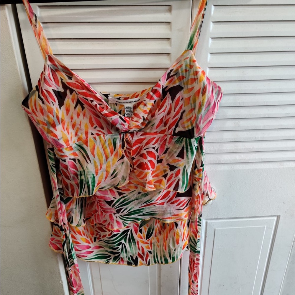 DVF TOP